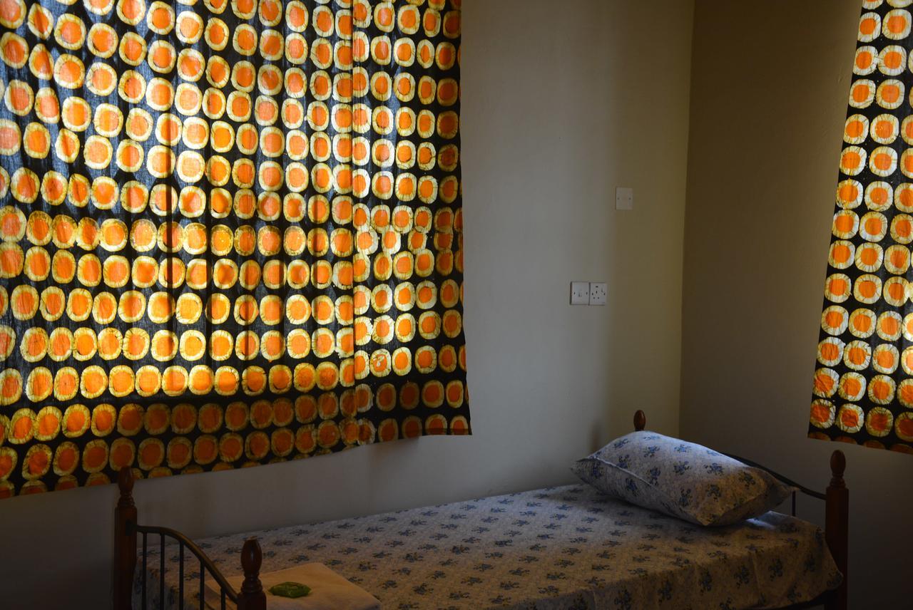 The Accra Backpackers Hostel エクステリア 写真